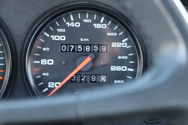 Porsche 964 Carrera 4