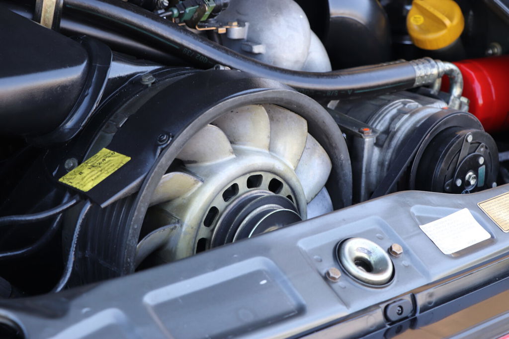 Porsche 964 Carrera 4