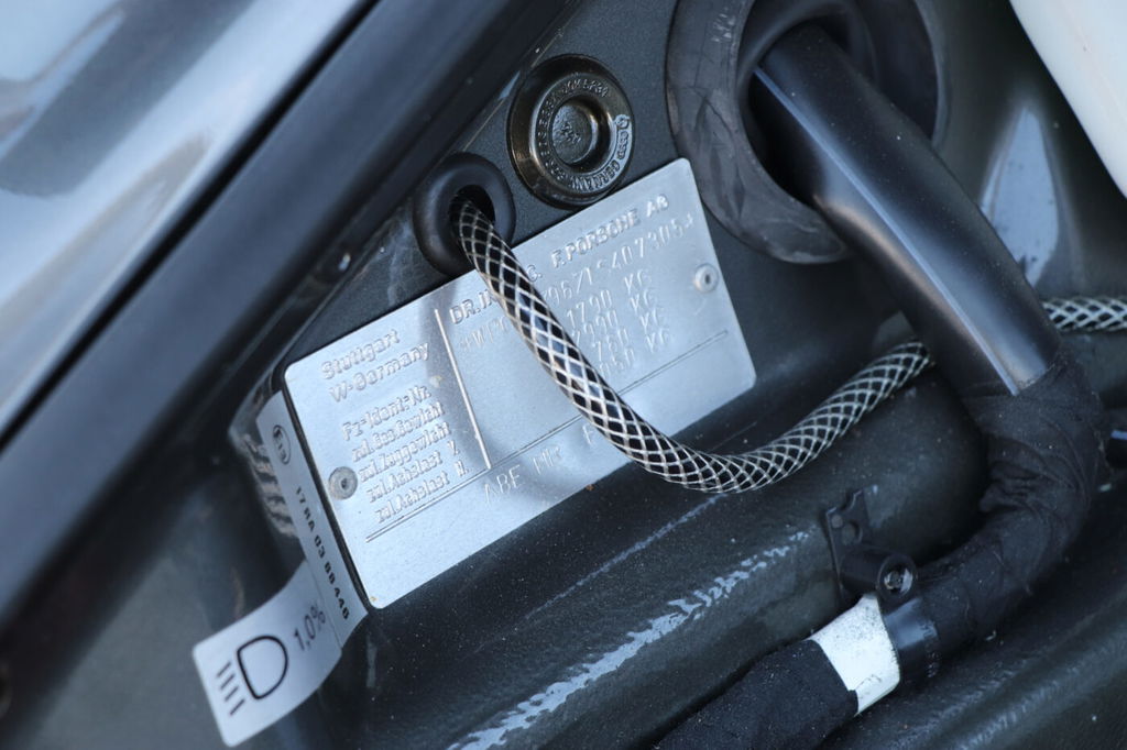 Porsche 964 Carrera 4