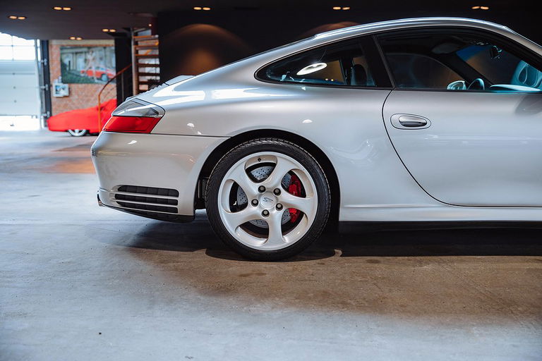 Porsche 996 Carrera 4S