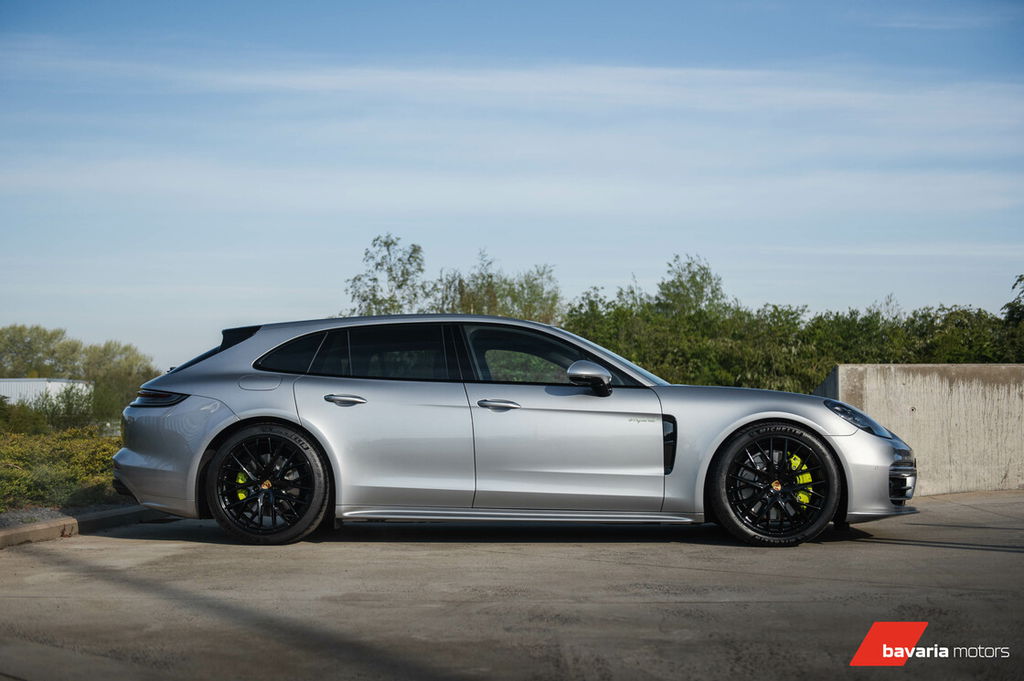 Porsche Panamera 4 E-Hybrid