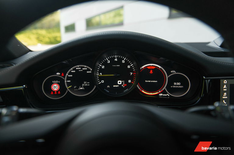 Porsche Panamera 4 E-Hybrid