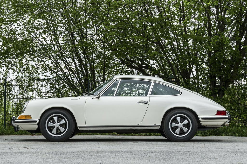 Porsche 911 T