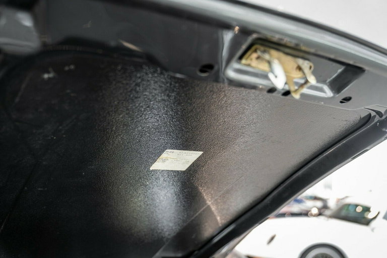 Porsche 911 Carrera 3.2 (KAT)