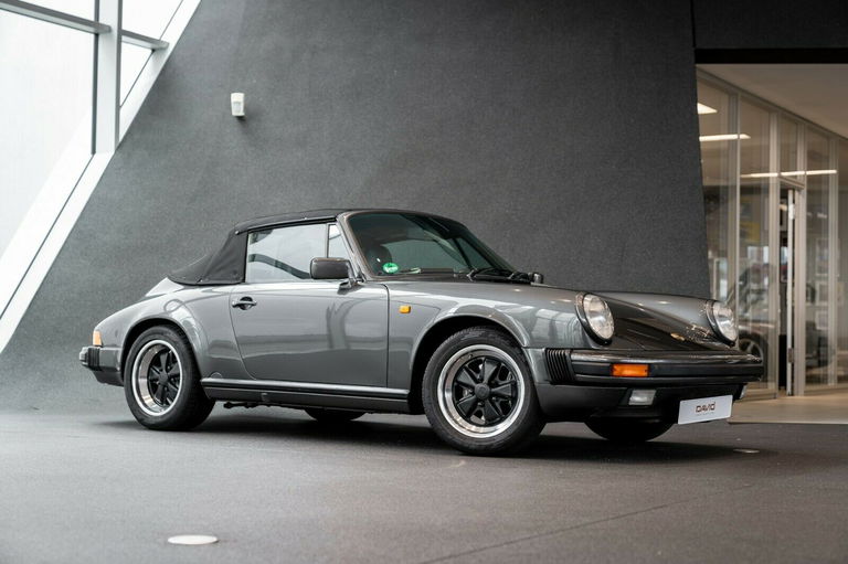 Porsche 911 Carrera 3.2 