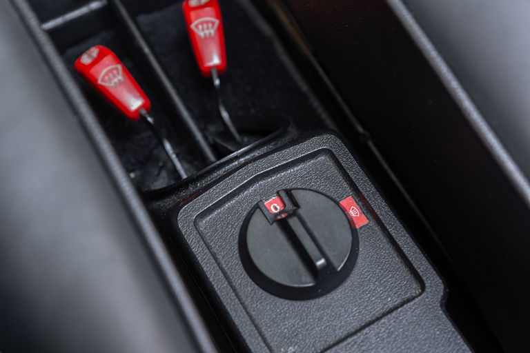 Porsche 911 Carrera 3.2 (US)