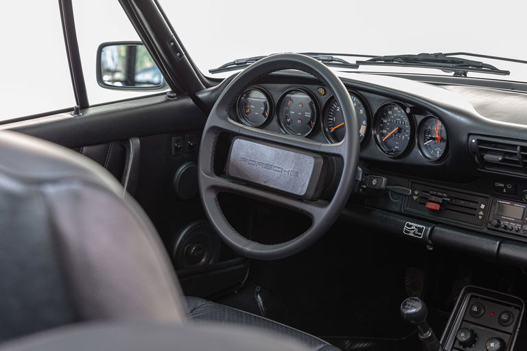 Porsche 911 Carrera 3.2 (US)