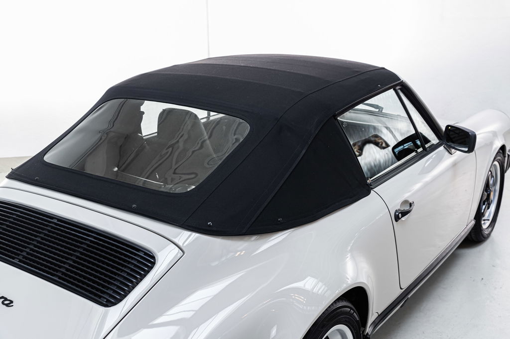 Porsche 911 Carrera 3.2 (US)