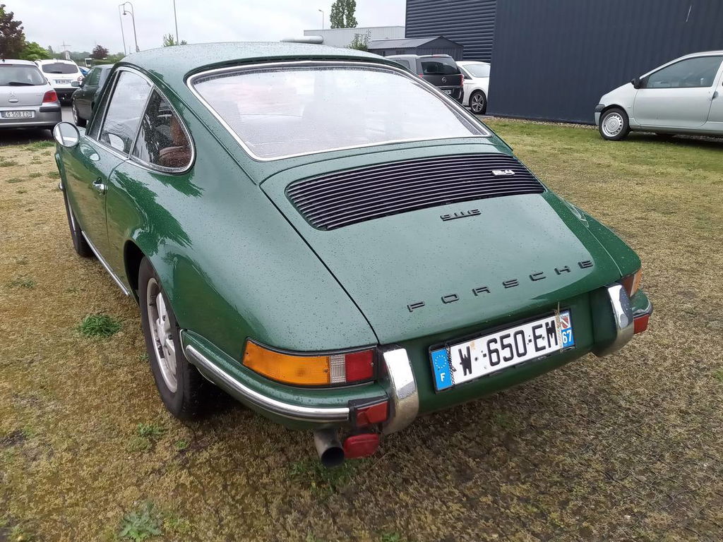 Porsche 911 E