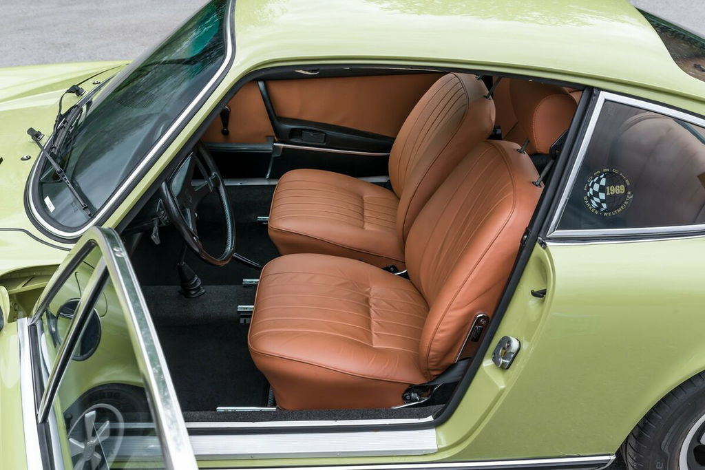 Porsche 911 S (F-Modell)