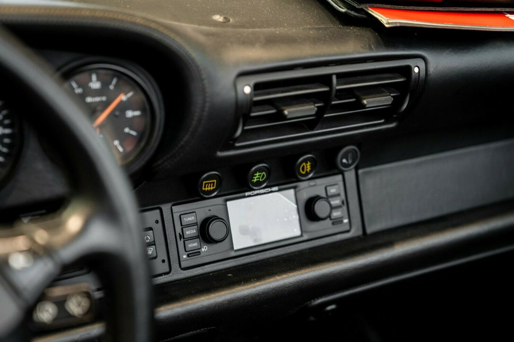 Porsche 964 Carrera 4