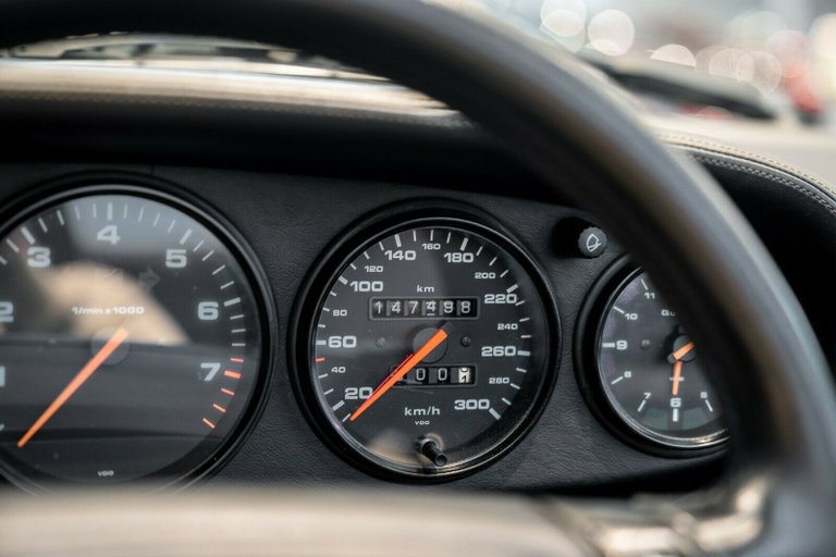 Porsche 964 Carrera 4