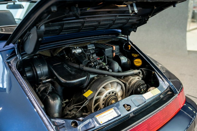 Porsche 964 Carrera 4