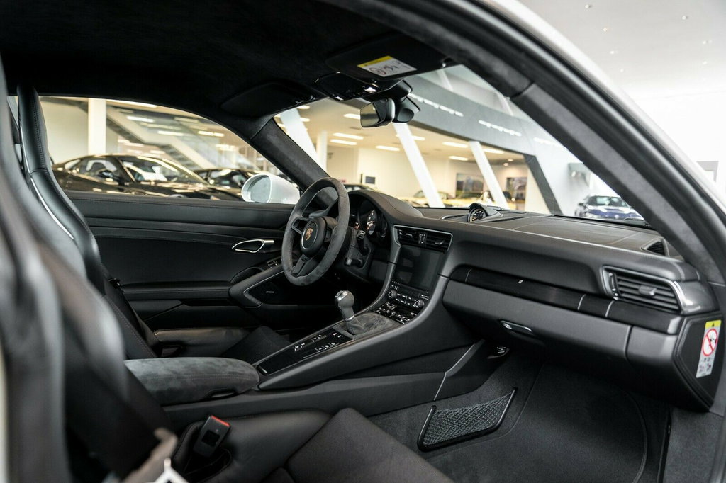 Porsche 991 GT3 Touring