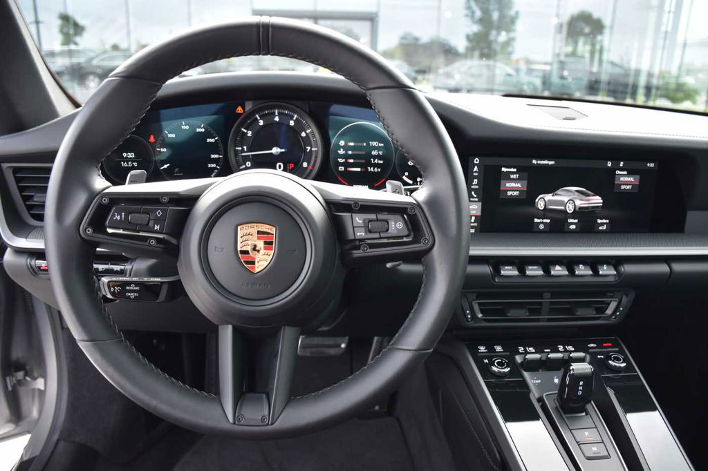 Porsche 992 Carrera 4S