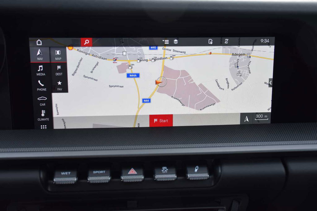 Porsche 992 Carrera 4S