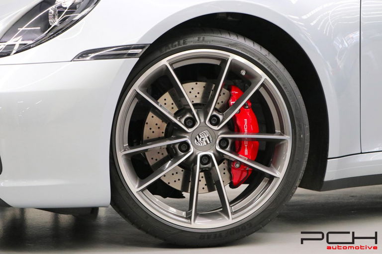 Porsche 992 Carrera S