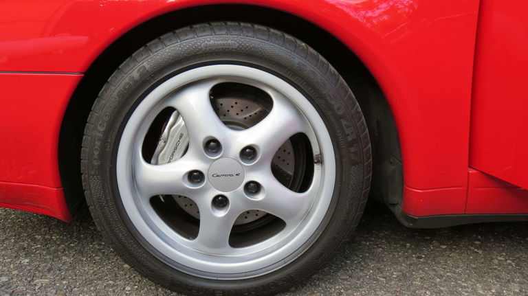 Porsche 993 Carrera 4