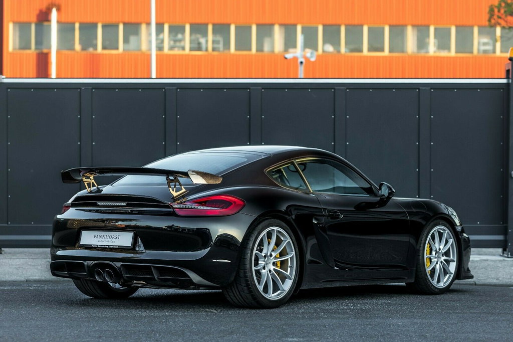 Porsche 981 Cayman GT4
