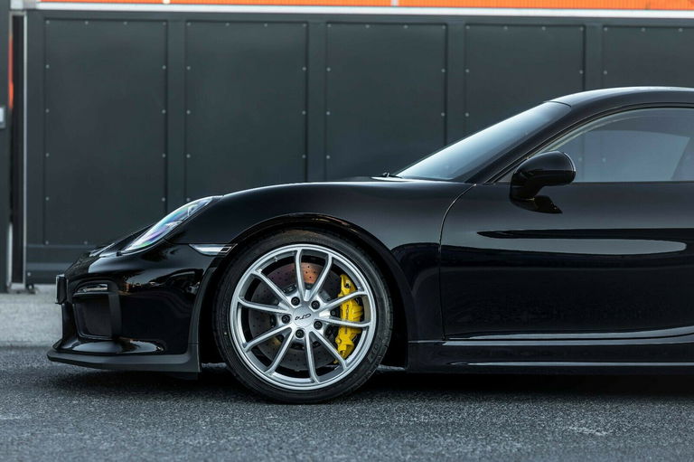 Porsche 981 Cayman GT4