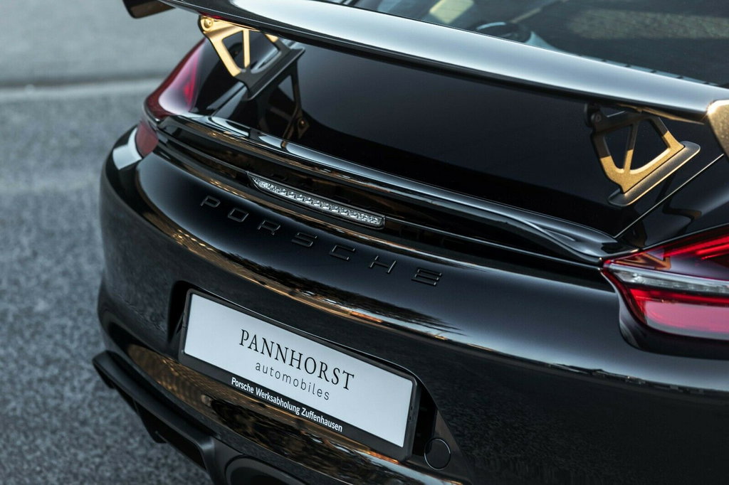 Porsche 981 Cayman GT4