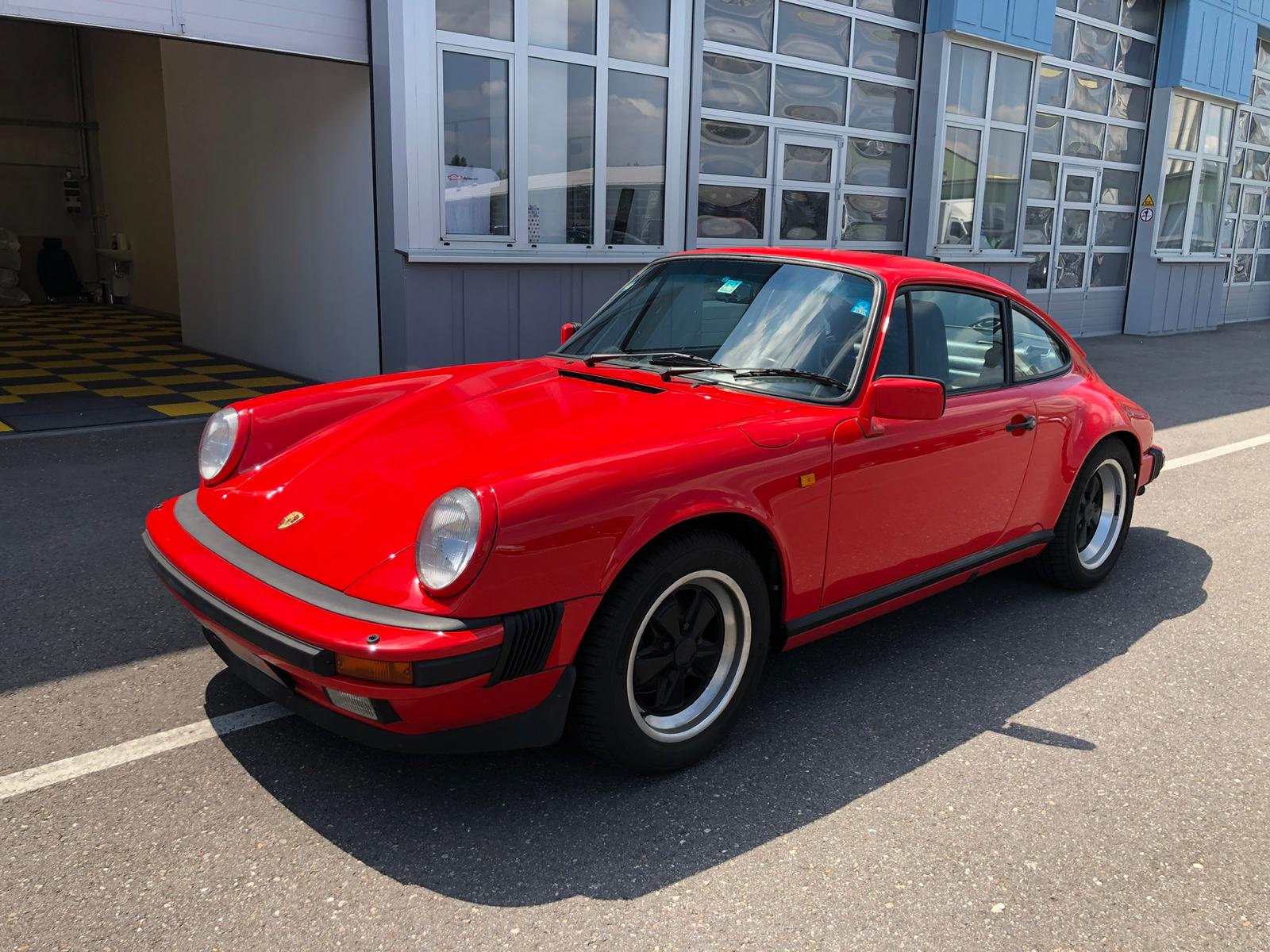 Porsche 911 Carrera 3.2