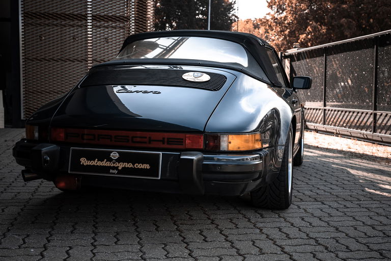 Porsche 911 Carrera 3.2
