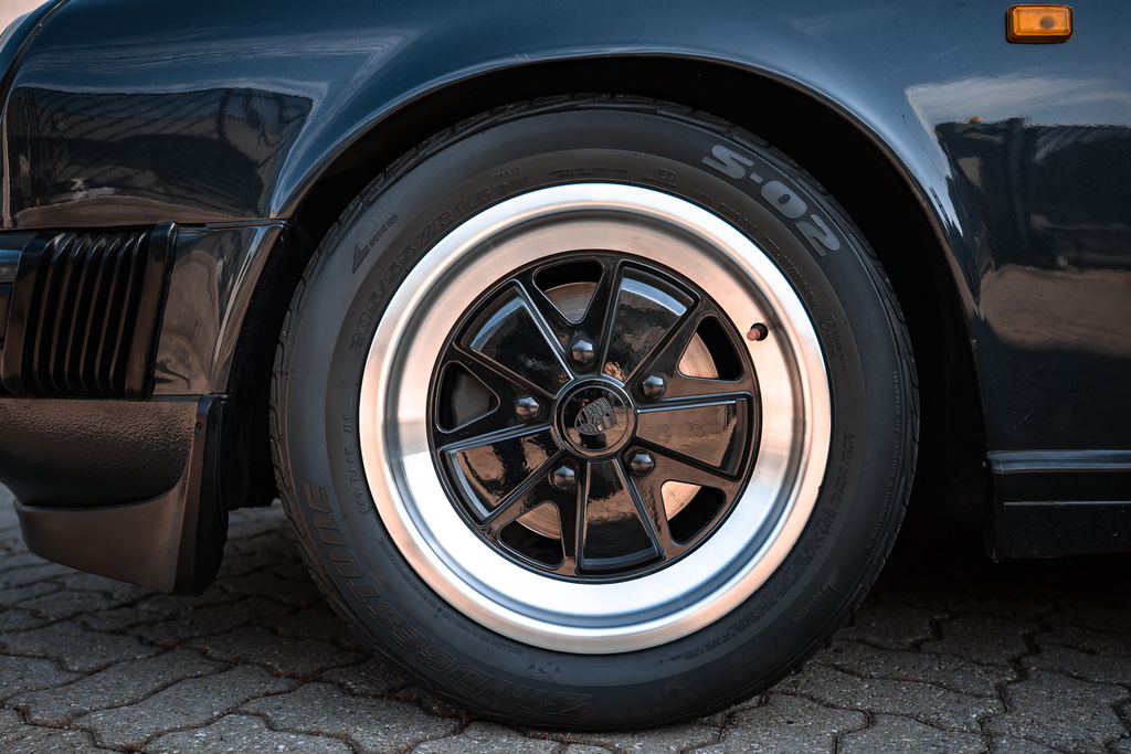 Porsche 911 Carrera 3.2