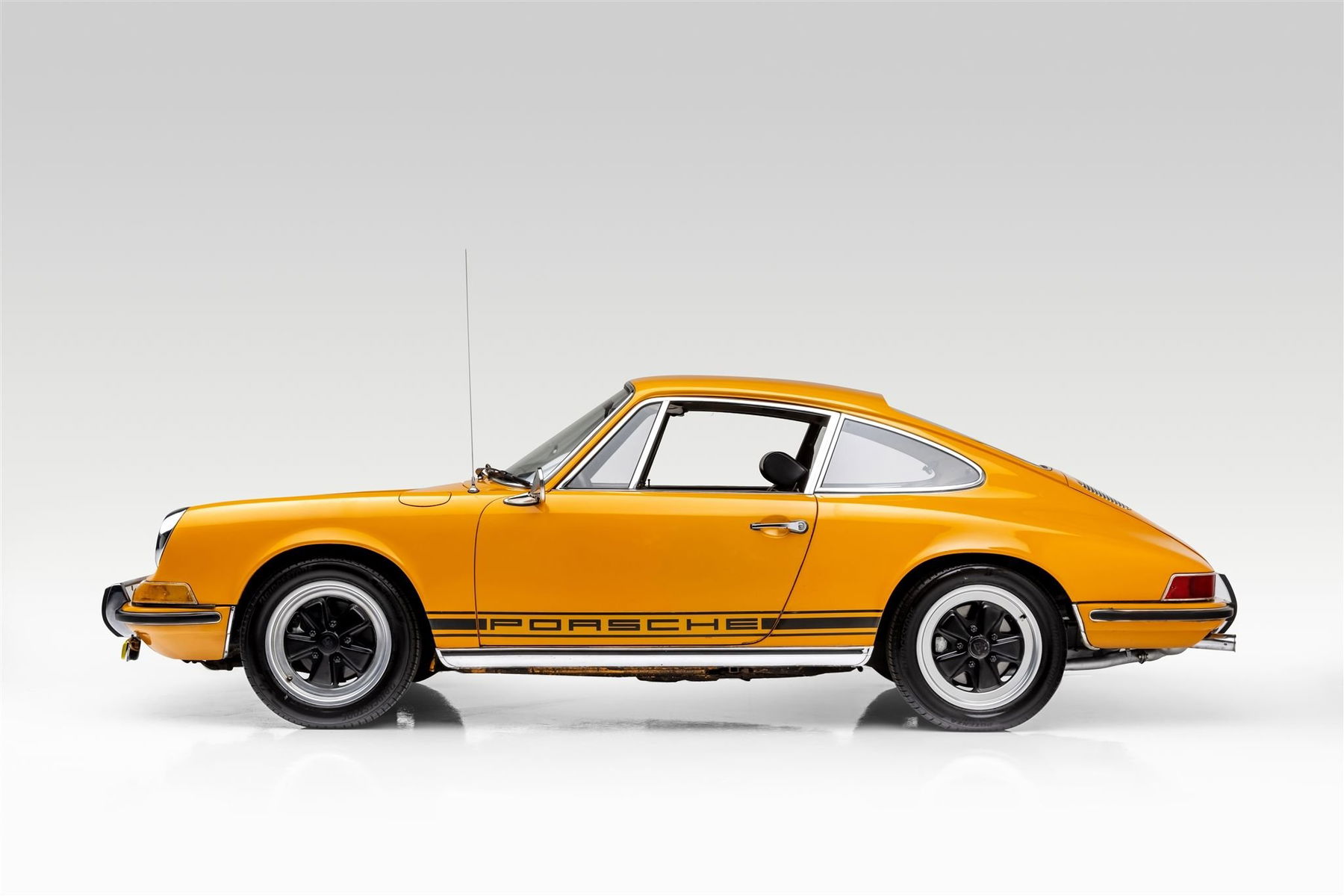 Porsche 911 T 1970 - elferspot.com - Marktplatz für Porsche Sportwagen