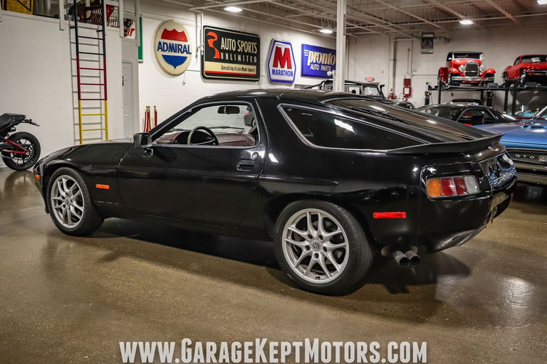 Porsche 928 S