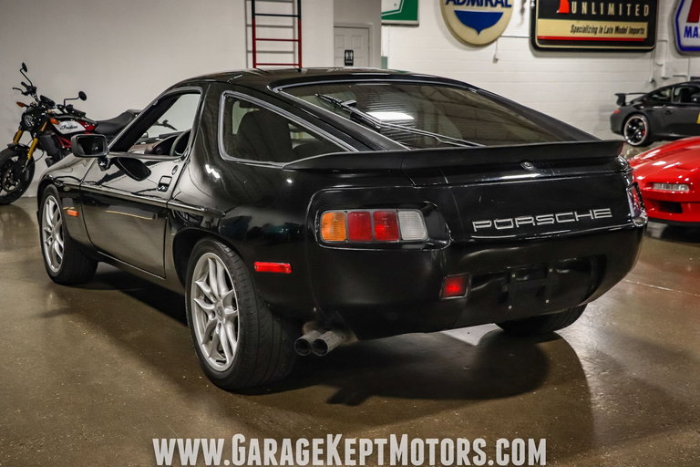 Porsche 928 S