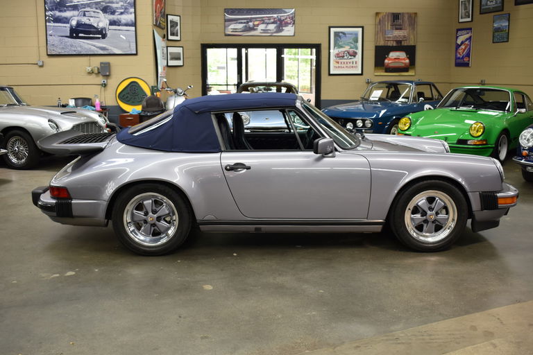 Porsche 911 Carrera 3.2 (US)