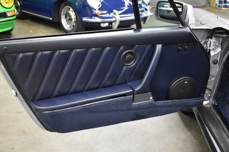 Porsche 911 Carrera 3.2 (US)