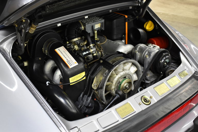 Porsche 911 Carrera 3.2 (US)