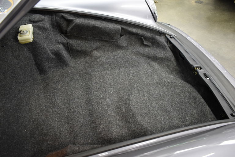 Porsche 911 Carrera 3.2 (US)