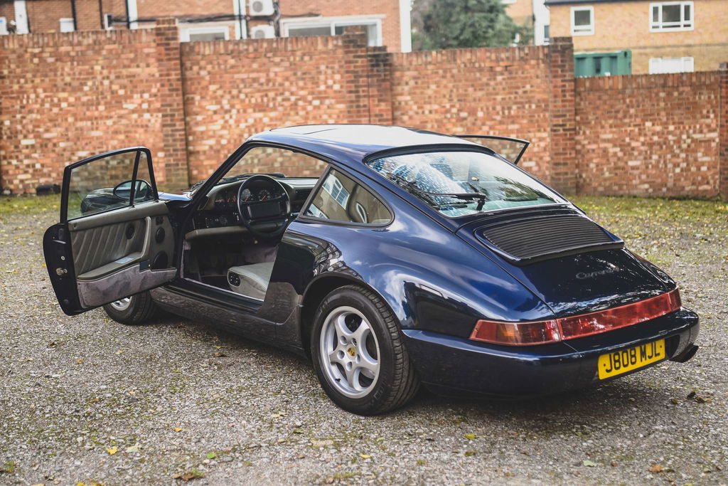 Porsche 964 Carrera 4