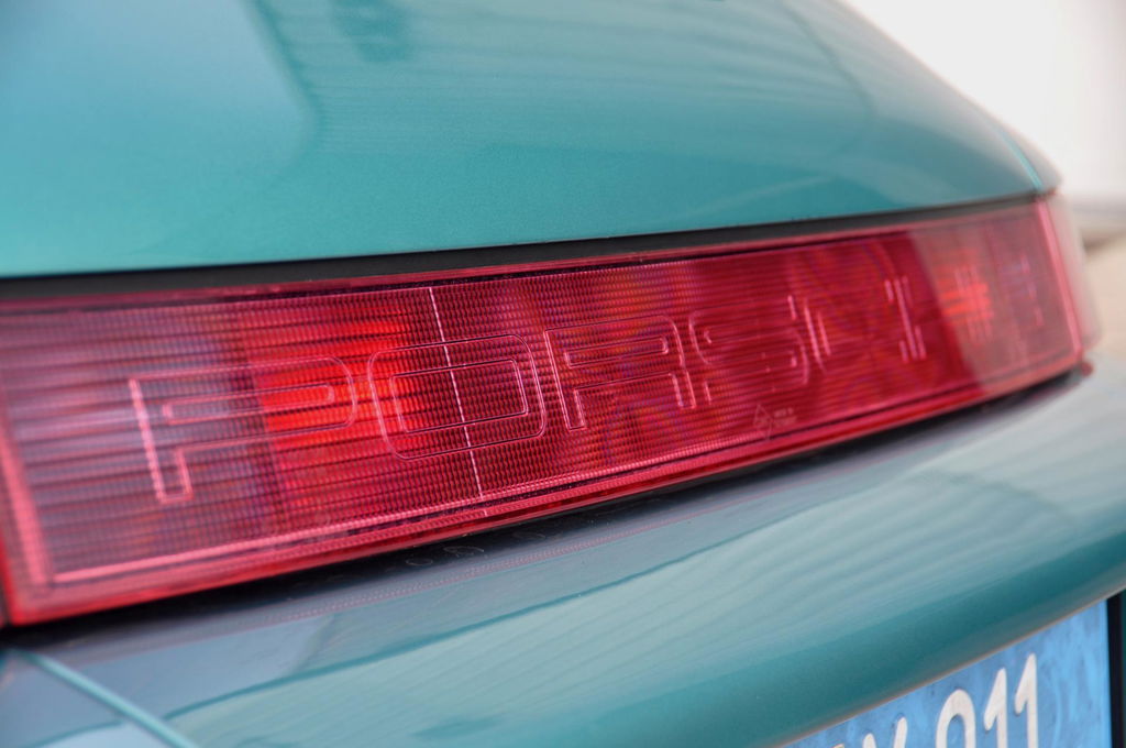 Porsche 964 Carrera 2