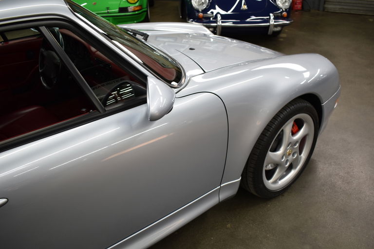 Porsche 993 Carrera 4S