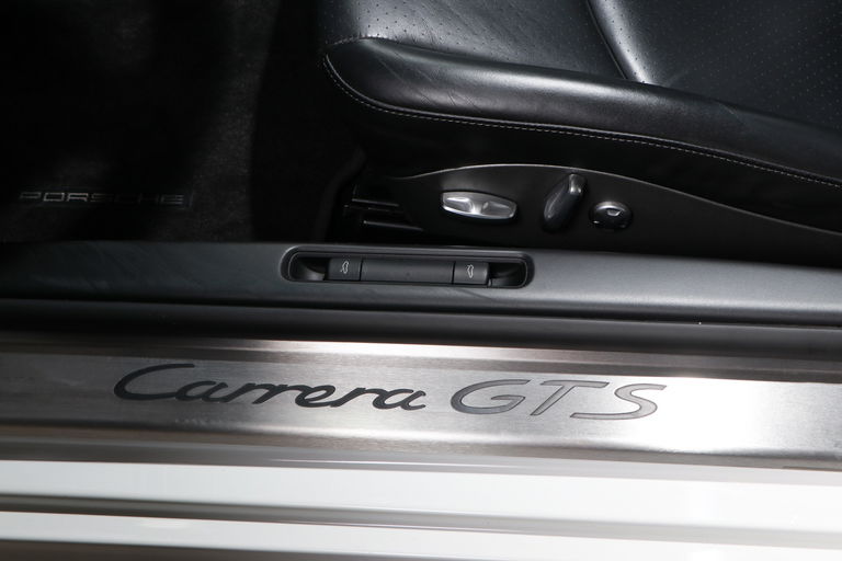 Porsche 997.2 Carrera GTS