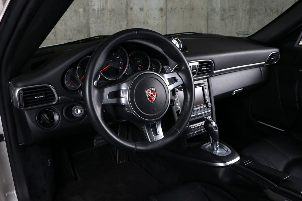 Porsche 997.2 Carrera GTS