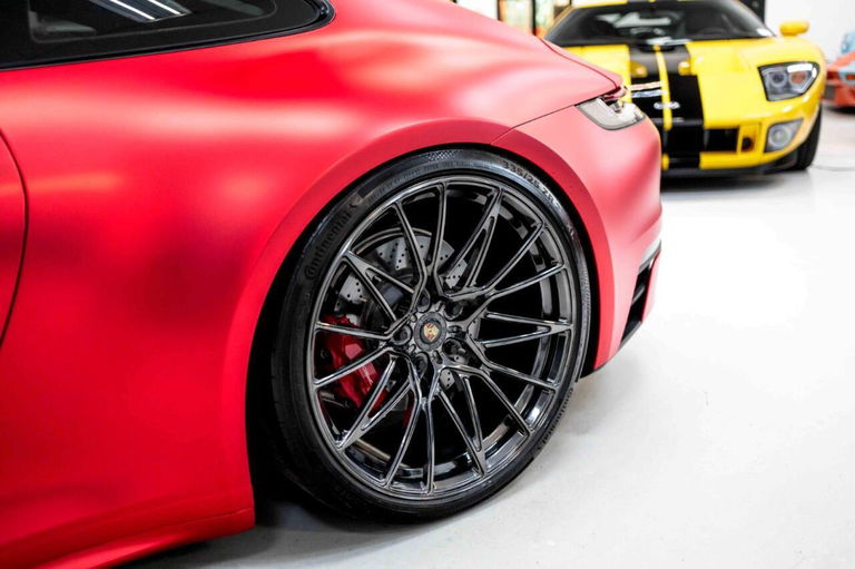 Porsche 992 Carrera 4S