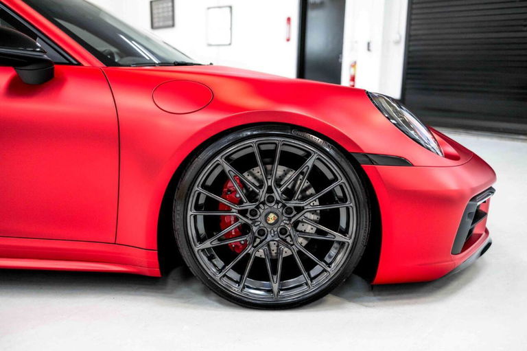 Porsche 992 Carrera 4S