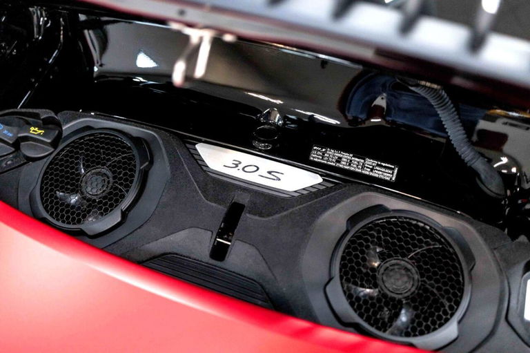 Porsche 992 Carrera 4S