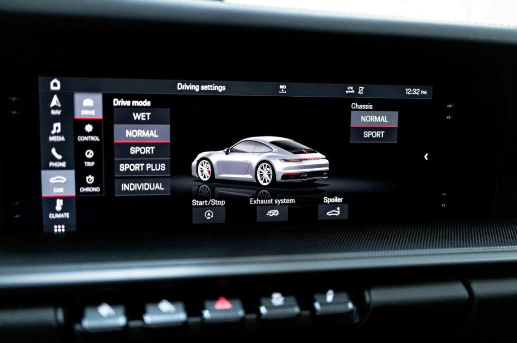 Porsche 992 Carrera 4S