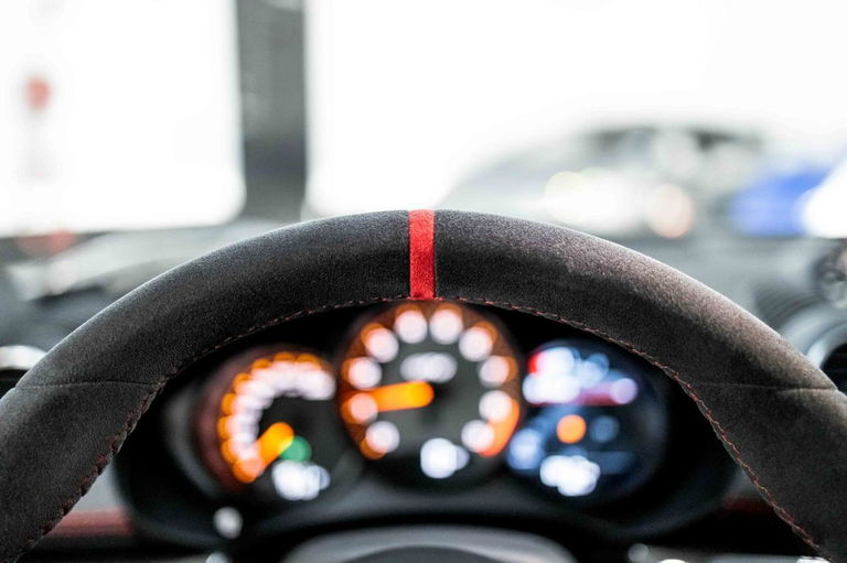 Porsche 718 Cayman GT4