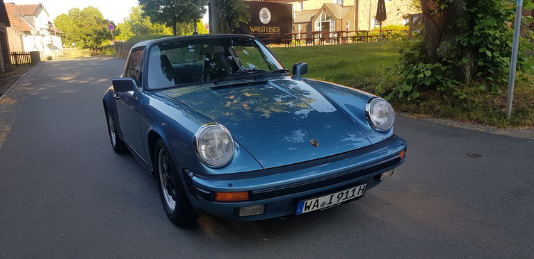 Porsche 911 Carrera 3.2