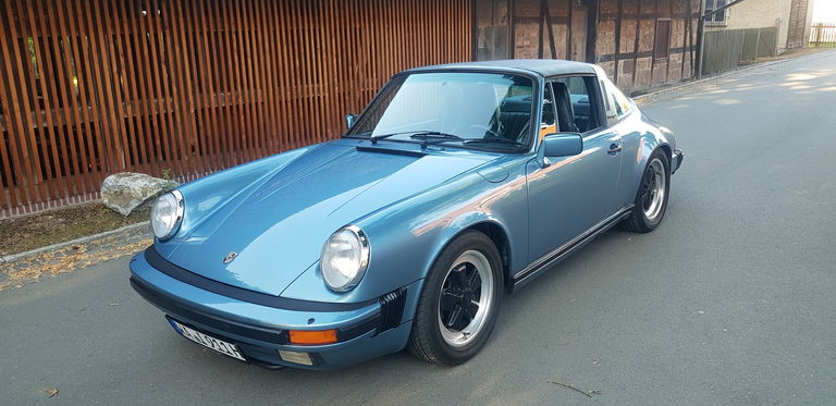 Porsche 911 Carrera 3.2