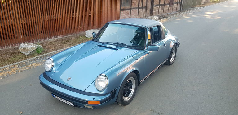 Porsche 911 Carrera 3.2