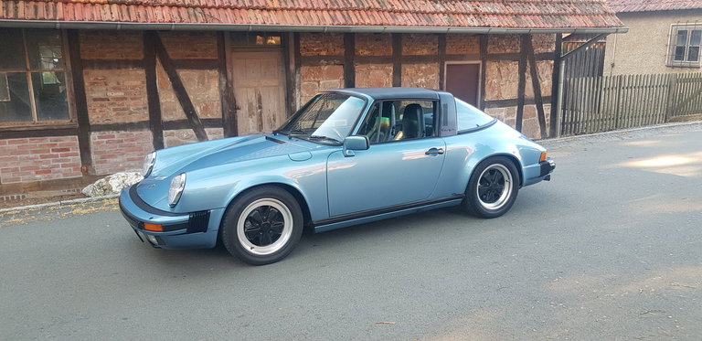 Porsche 911 Carrera 3.2