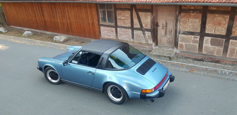 Porsche 911 Carrera 3.2